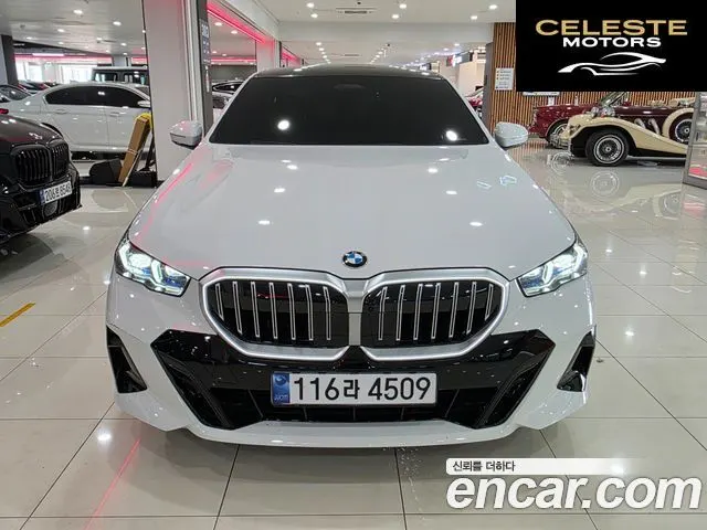 BMW Série 5 (G60) 530i xDrive M Sport 2026 — photo 3 sur 24