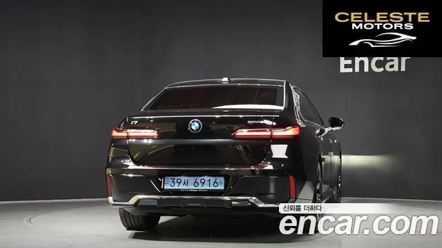 BMW i7 (G70) eDrive 50 M Sport 2024 — photo 4 sur 34