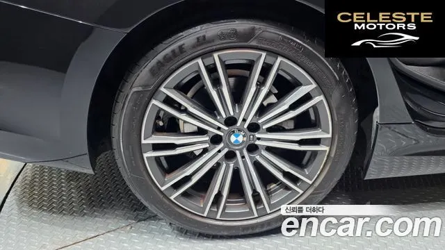 BMW Série 3 (G20) 320i M Sport 2021 — photo 4 sur 37