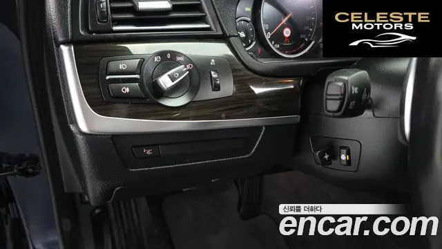 BMW Série 5 (F10) 528i xDrive Luxury Plus 2016 — photo 18 sur 20
