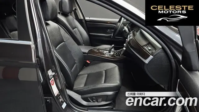 BMW Série 5 (F10) 528i 2013 — photo 12 sur 20
