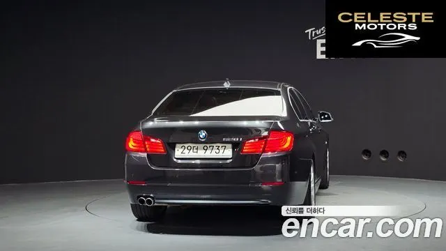 BMW Série 5 (F10) 528i 2013 — photo 4 sur 20