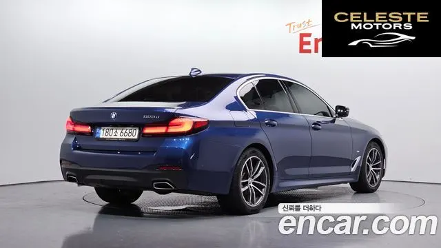 BMW Série 5 (G30) 523d M Sport 2021 — photo 2 sur 32