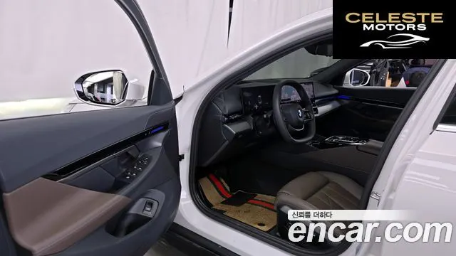 BMW Série 5 (G60) 520i 2024 — photo 13 sur 32