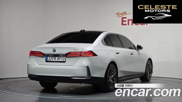 BMW Série 5 (G60) 520i 2024 — photo 2 sur 32