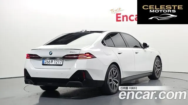 BMW Série 5 (G60) 523d M Sport 2025 — photo 2 sur 20