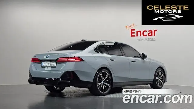 BMW Série 5 (G60) 530i xDrive M Sport 2025 — photo 2 sur 33