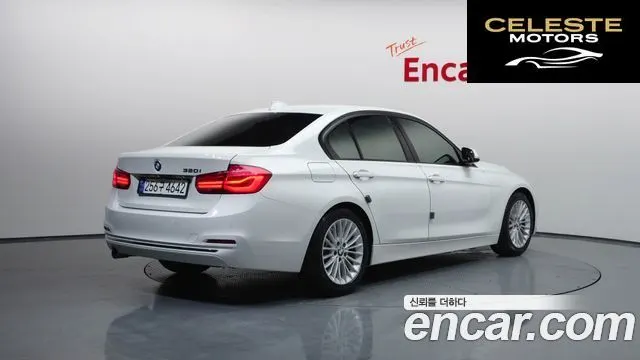 BMW Série 3 (F30) 320i Luxury 2018 — photo 2 sur 34