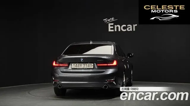 BMW Série 3 (G20) 330i Luxury 2019 — photo 3 sur 39