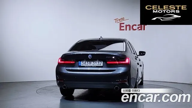BMW Série 3 (G20) 330e Luxury 2021 — photo 4 sur 34