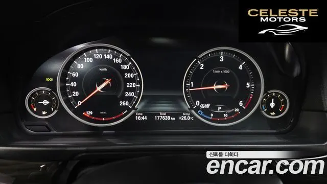 BMW Série 5 (F10) 520d xDrive Luxury 2014 — photo 11 sur 30