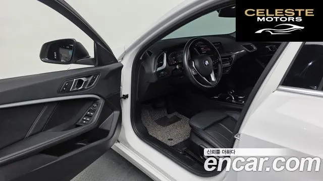 BMW Série 1 (F40) 120i 2022 — photo 13 sur 32