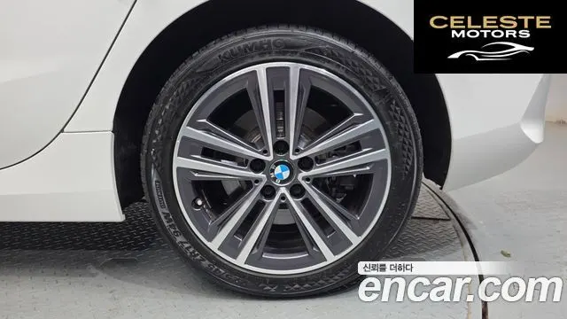 BMW Série 1 (F40) 120i 2022 — photo 7 sur 32