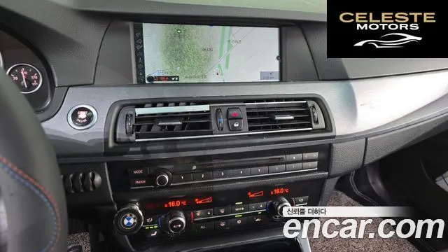 BMW Série 5 (F10) 528i 2010 — photo 12 sur 20