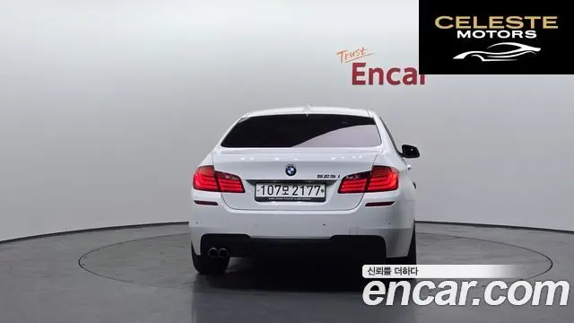 BMW Série 5 (F10) 528i 2010 — photo 4 sur 20