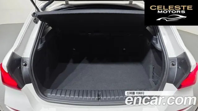 BMW Série 1 (F40) 120i 2022 — photo 26 sur 32