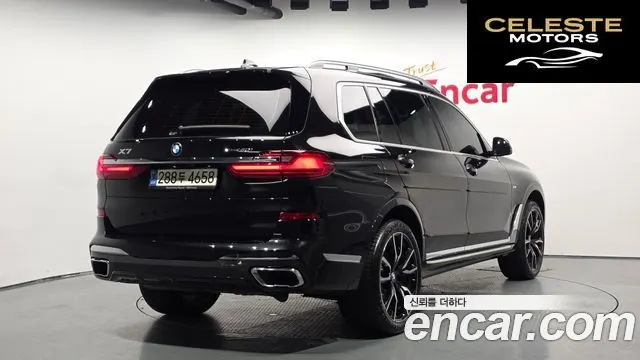 BMW X7 (G07) xDrive 40i M Sport 7 places 2021 — photo 2 sur 20