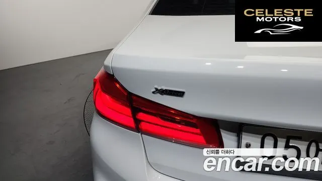 BMW Série 5 (G30) 530i xDrive M Sport Plus 2017 — photo 8 sur 35
