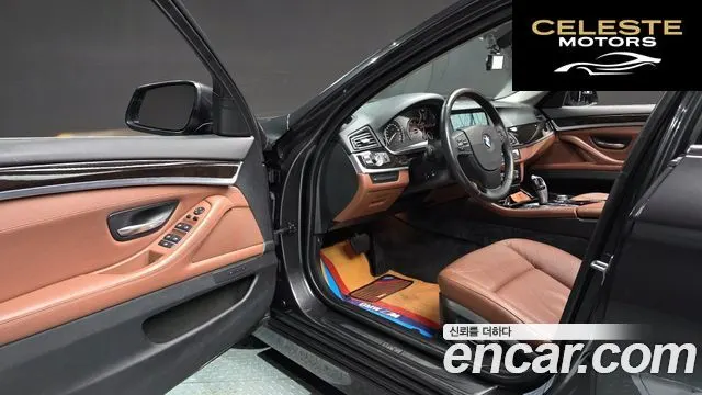 BMW Série 5 (F10) 528i xDrive 2012 — photo 10 sur 20