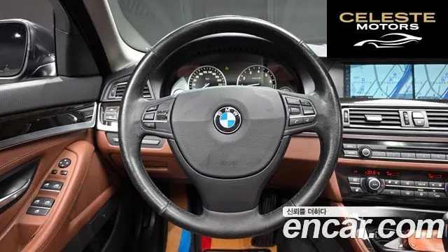 BMW Série 5 (F10) 528i xDrive 2012 — photo 13 sur 20