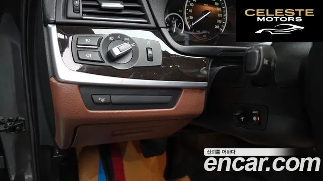 BMW Série 5 (F10) 528i xDrive 2012 — photo 17 sur 20