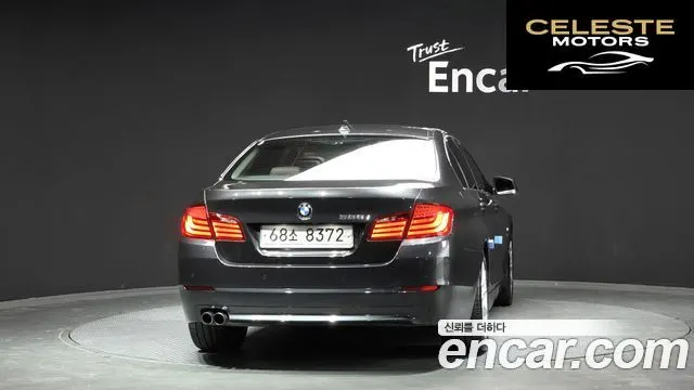 BMW Série 5 (F10) 528i xDrive 2012 — photo 4 sur 20