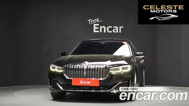 BMW Série 7 (G11) 740Li xDrive Design Pure Excellence 2021 — photo 3 sur 32