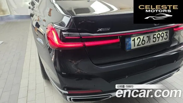 BMW Série 7 (G11) 740Li xDrive Design Pure Excellence 2021 — photo 9 sur 32