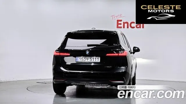 BMW Série 2 Active Tourer (U06) 220i 2024 — photo 4 sur 38