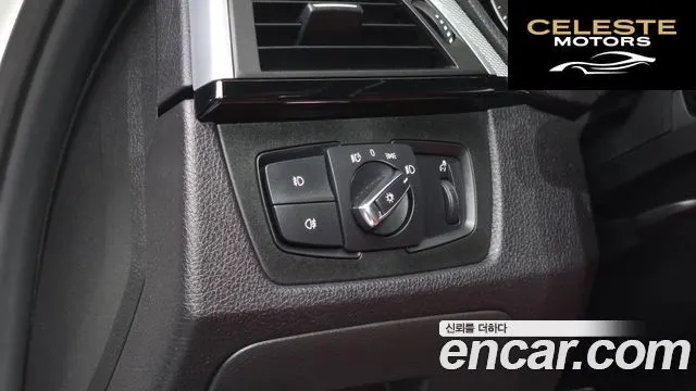 BMW Série 3 (F30) 330i M Sport 2017 — photo 19 sur 31