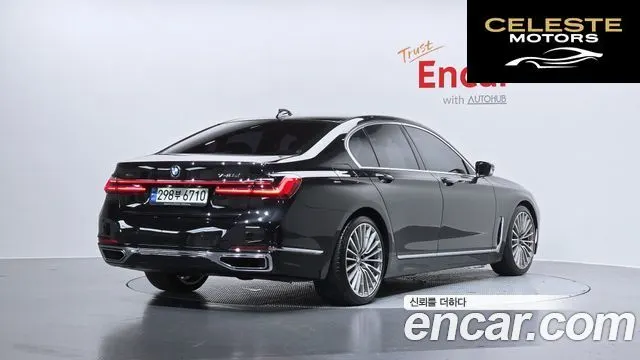 BMW Série 7 (G11) 730d xDrive Design Pure Excellence 2021 — photo 2 sur 33