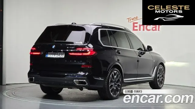 BMW X7 (G07) xDrive 40i M Sport 7 places 2025 — photo 2 sur 33