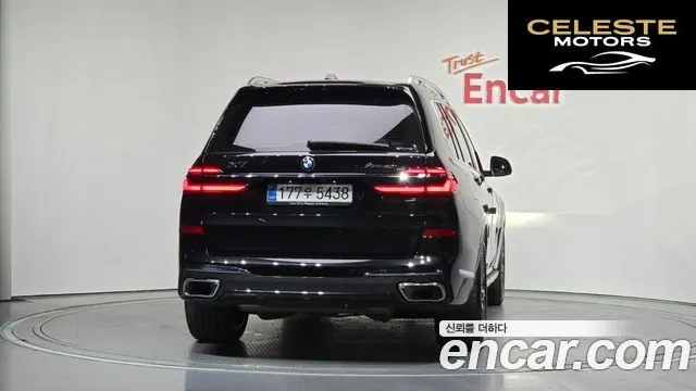BMW X7 (G07) xDrive 40i M Sport 7 places 2025 — photo 4 sur 33