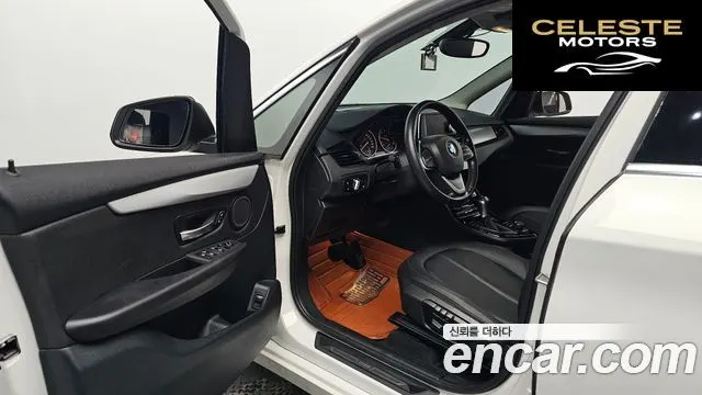 BMW Série 2 Active Tourer (F45) Joy 2018 — photo 12 sur 31