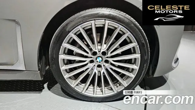 BMW Série 7 (G11) 730Ld xDrive Design Pure Excellence 2020 — photo 5 sur 41
