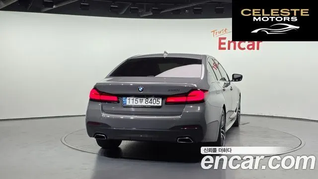 BMW Série 5 (G30) 520i M Sport 2021 — photo 4 sur 20