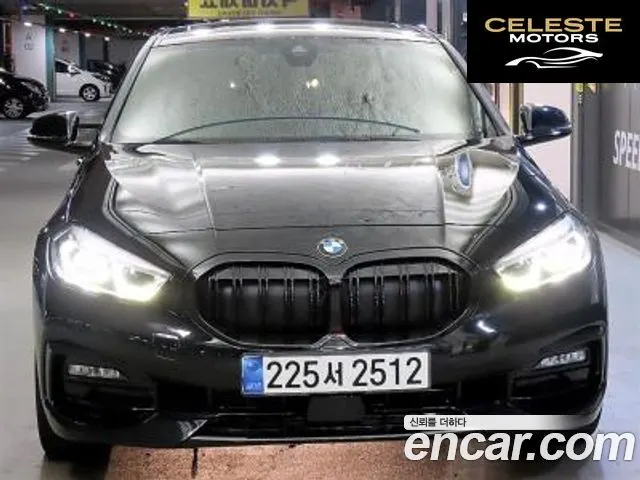 BMW Série 1 (F40) 118d Sport 2021 — photo 2 sur 26