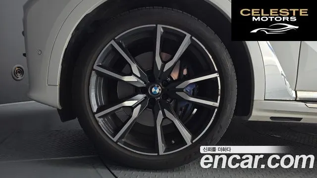 BMW X7 (G07) xDrive 40i M Sport 6 places 2021 — photo 7 sur 41