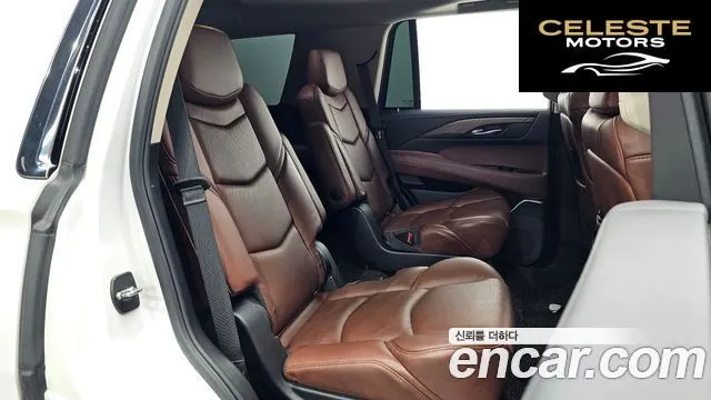 CADILLAC 6.2 2018 — photo 11 sur 20