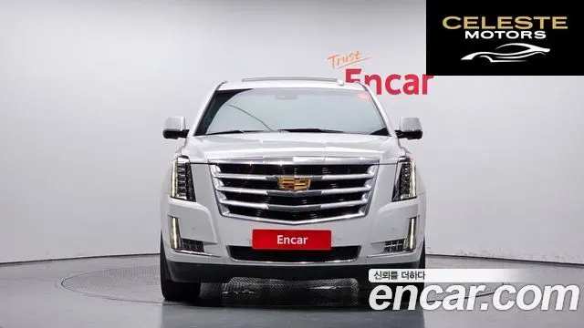 CADILLAC 6.2 2018 — photo 3 sur 20