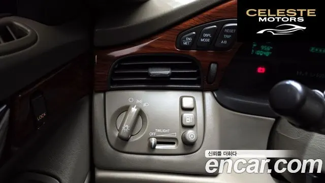 CADILLAC DHS 2001 — photo 16 sur 20