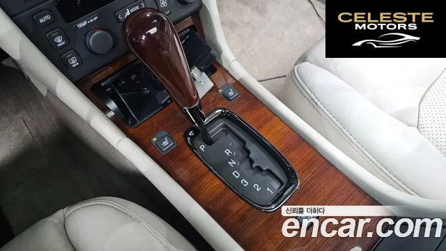 CADILLAC STS 2000 — photo 9 sur 26