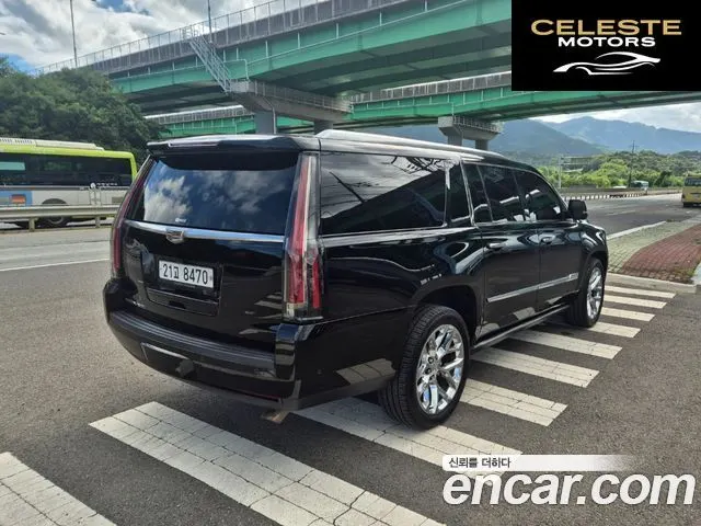 CADILLAC 6.2 ESV 2017 — photo 19 sur 26