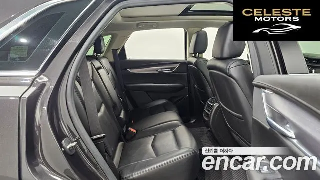 CADILLAC XT5 3.6 Premium Plus AWD 2018 — photo 12 sur 20