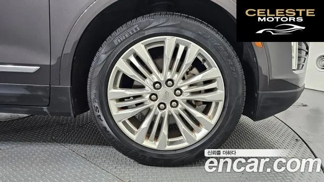 CADILLAC XT5 3.6 Premium Plus AWD 2018 — photo 5 sur 20