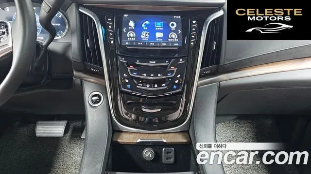 CADILLAC 6.2 2018 — photo 14 sur 20