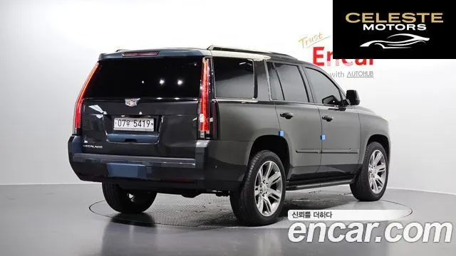 CADILLAC 6.2 2018 — photo 2 sur 20