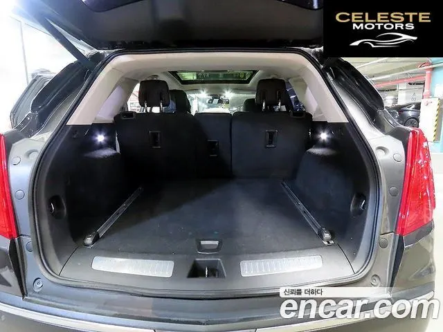 CADILLAC XT5 3.6 Premium Plus AWD 2017 — photo 17 sur 26