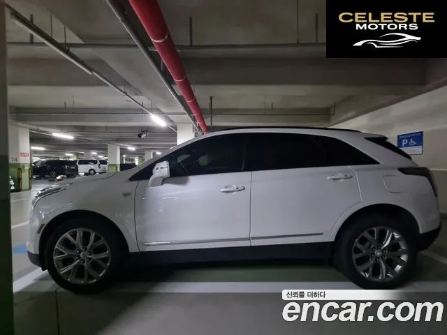 CADILLAC XT5 3.6 Sport AWD 2020 — photo 2 sur 8