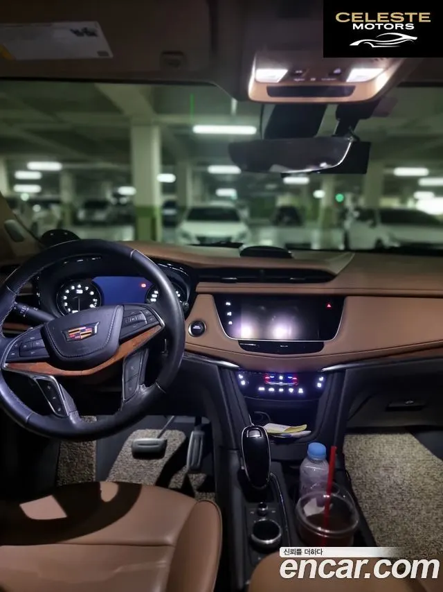 CADILLAC XT5 3.6 Sport AWD 2020 — photo 6 sur 8